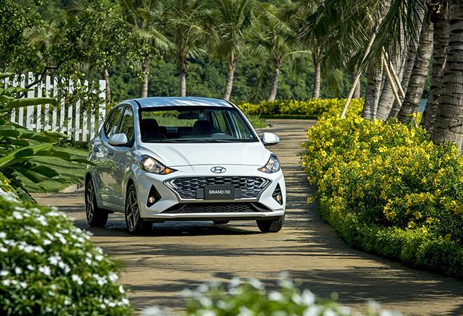 Giá xe Hyundai Grand i10 niêm yết và lăn bánh tháng 6/2022